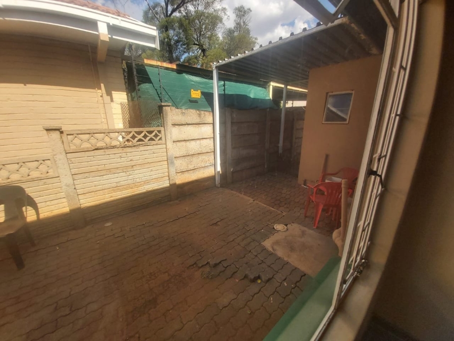 13 Bedroom Property for Sale in Universitas Free State
